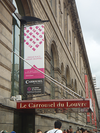 louvre carrousel
