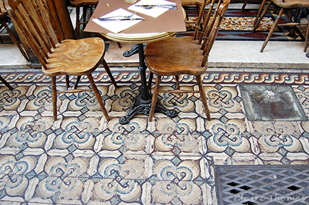 covered passageways paris bar