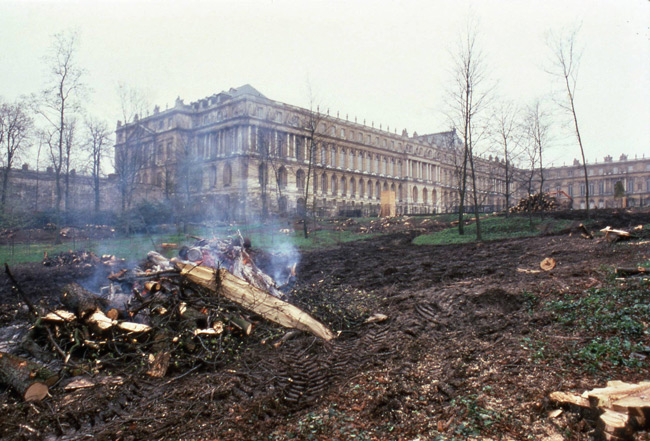 Versailles tempest destruction